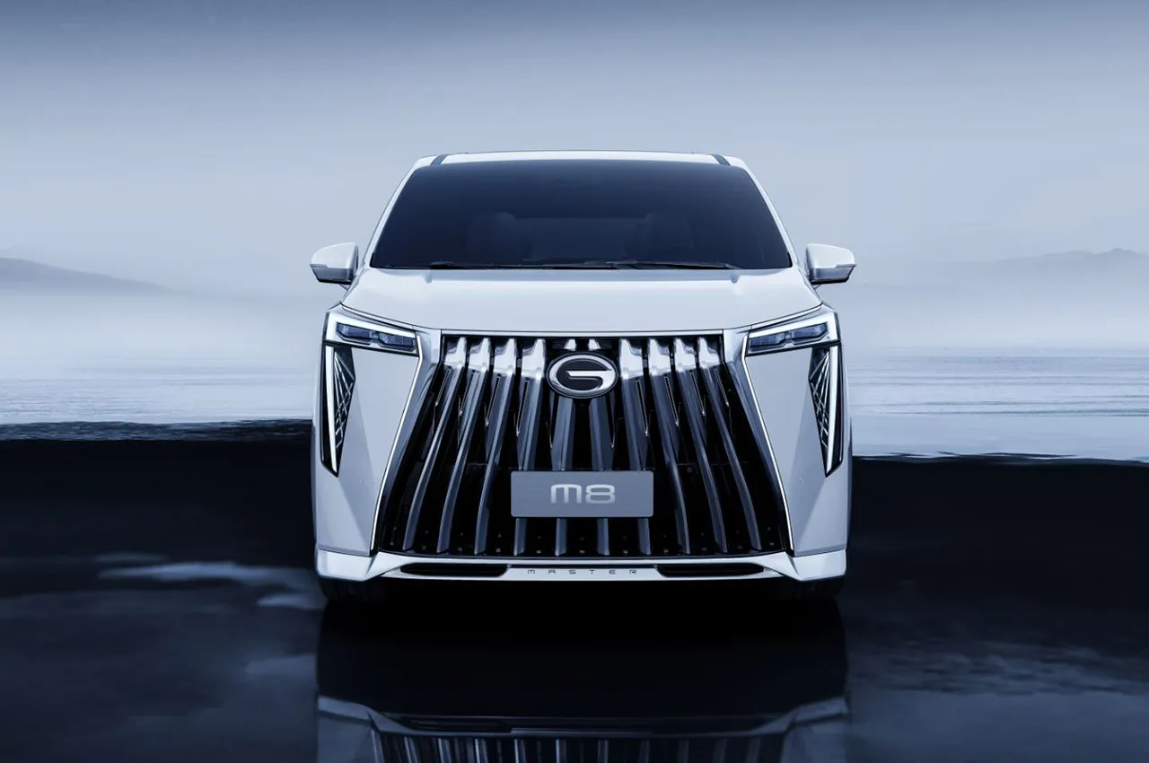 Automobile Farsi - 2023 GAC M8